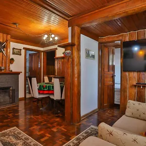Apartamento Recanto Da Serra, Apto A 5 Min Do Capivari, Campos do Jordão